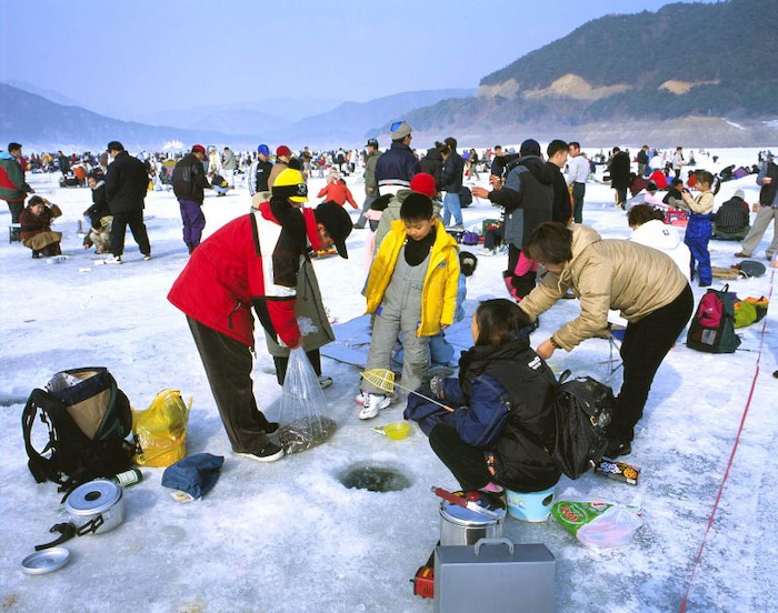 Lễ hội sông băng thường được tổ chức vào tháng 1